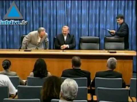 Barak: Hezbolá tiene 42.000 misiles