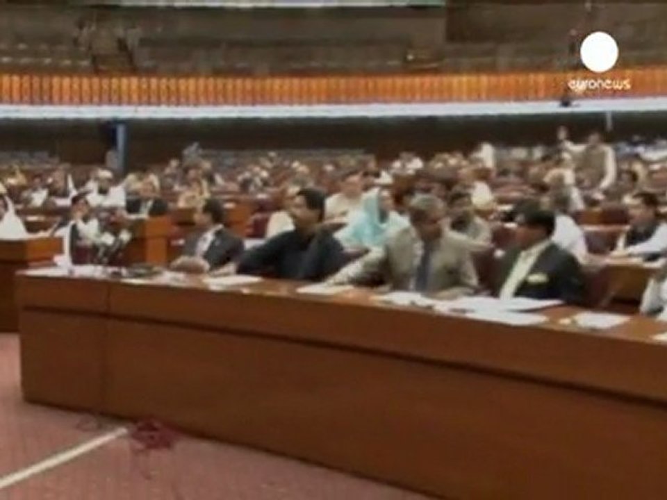 Pakistan PM faces contempt hearing