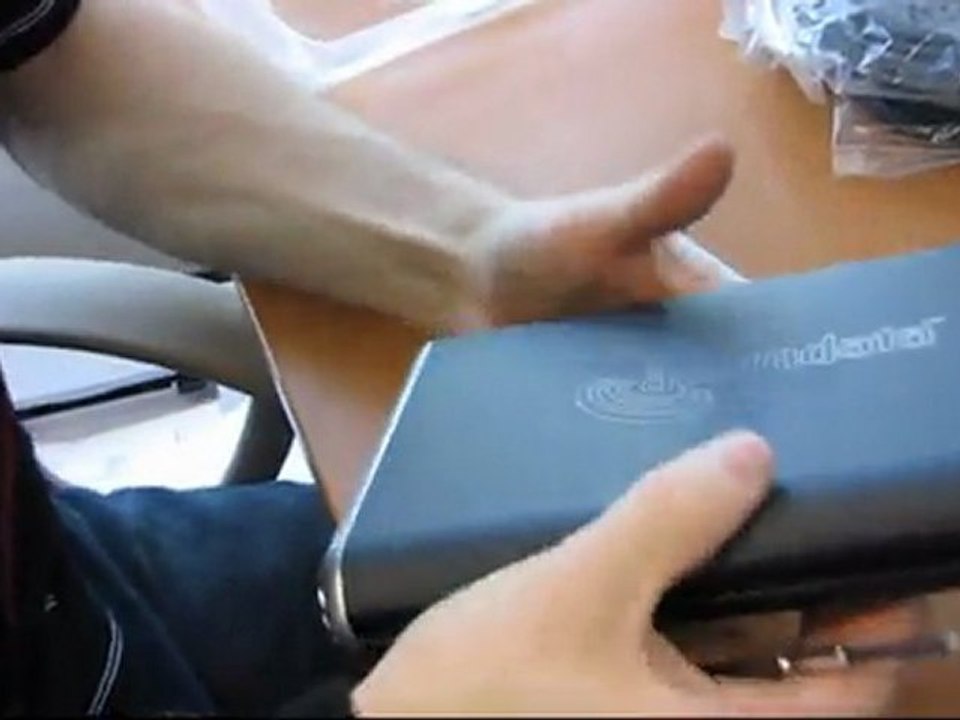 Acomdata Samba eSATA USB 1394 3.5" SATA Hard Drive Enclosure Unboxing & First Look Linus Tech Tips