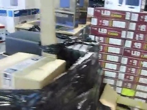 NCIX First Markham Place 4:30PM Updated Walkthrough With More Progress Linus Tech Tips