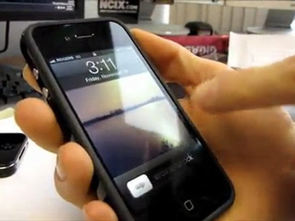 iPhone 4 Bumper Unboxing For the Cameraman Linus Tech Tips