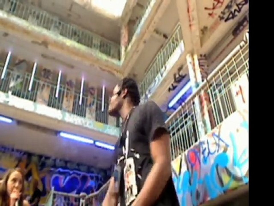 David-X featuring Vanessa // LIVE // Piscine Molitor // 21 Mai 2010 // 75016