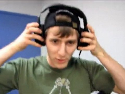 Logitech G35 7.1 Surround Gaming Headset Unboxing & First Look Linus Tech Tips