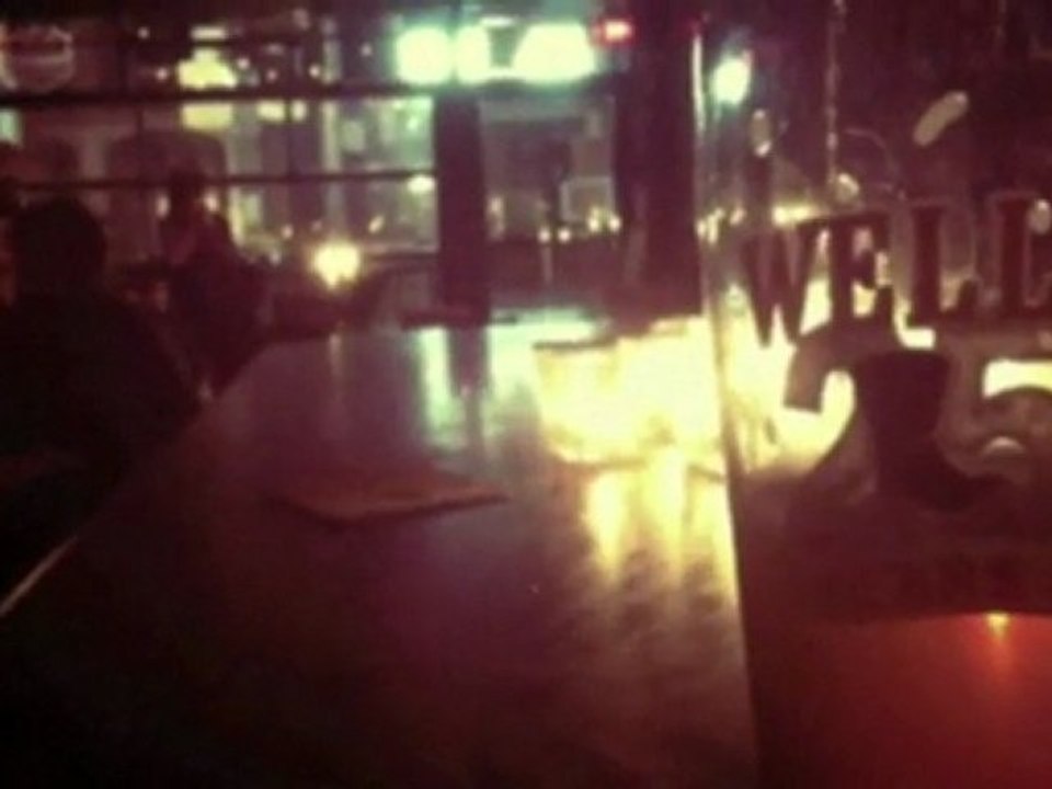 October in the beaches - Ken Simpson