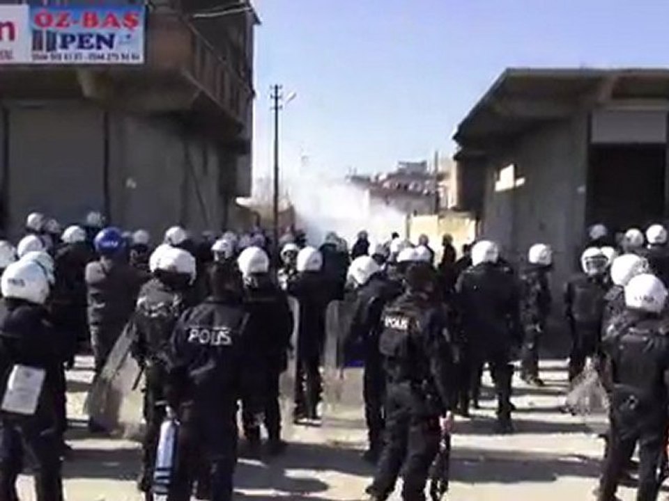 ŞANLIURFA DA OLAYLI YIKIM 2