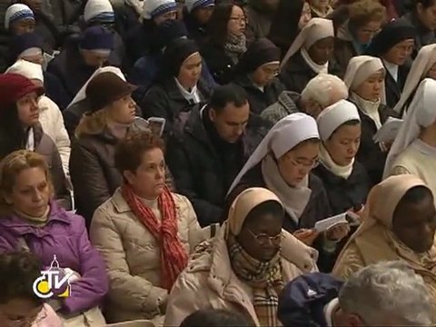 Benedict al XVI-lea către persoanele consacrate: Fiţi martori credibili