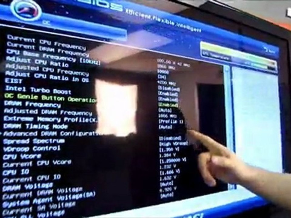 MSI OC Genie II Automatic Overclocking Featuring P67A-GD65 & Core i7 2600K Linus Tech Tips