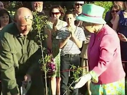 Lady Di, guerres et polémiques : retour sur 60 ans de règne d'Elizabeth II, reine d'Angleterre