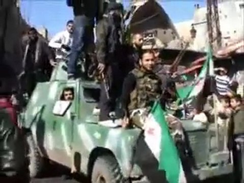 فري برس حمص القديمة المحررة النقيب يوسف حمود يوجه رسالة الى بشار الاسد وعصاباته والاهالي ترحب بالجيش الحر وجولة حول حمص القديمة 2 2 2012