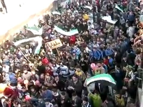 فري برس حماه حلفايا مظاهرة رائعة في دكرة مجزة حماه 2 2 2012