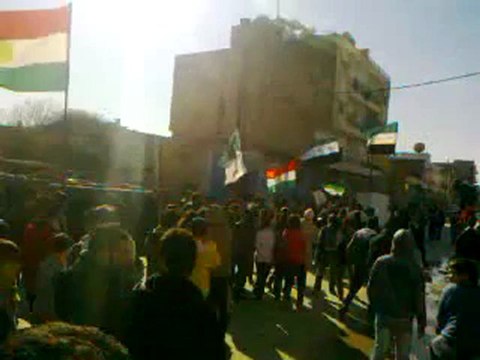 فري برس القامشلي قامشلو مظاهرة ذكرى مجزرة حماه 2 2 2012 ج1