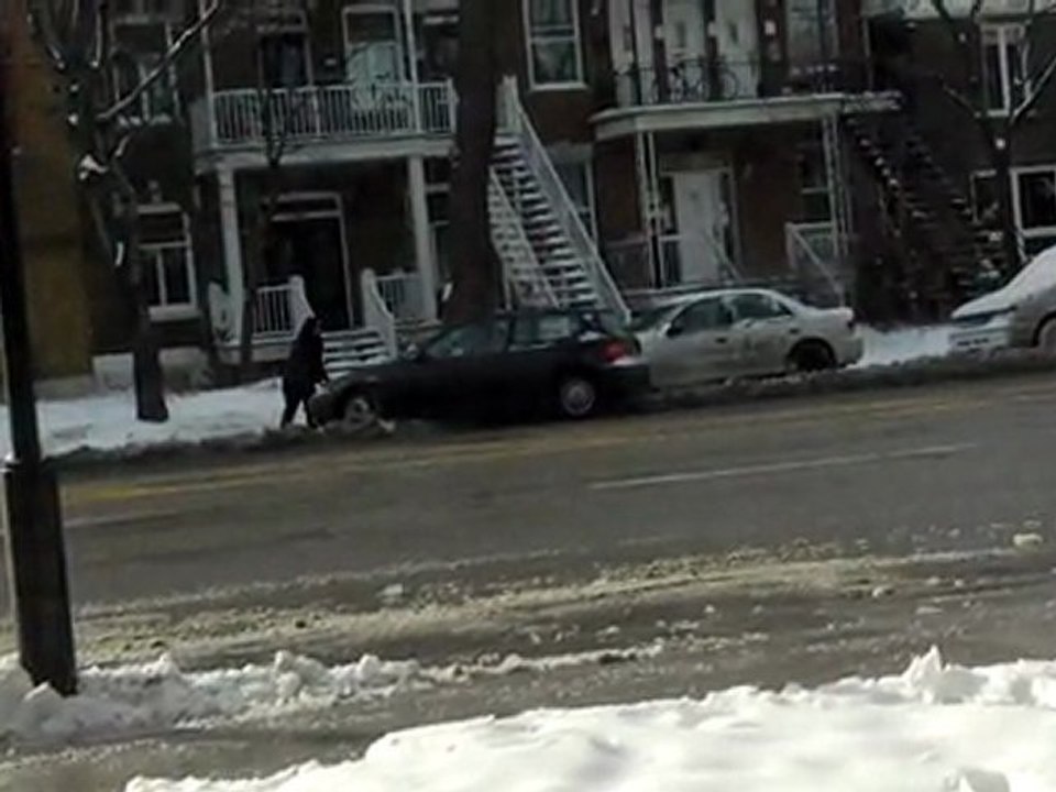 La neige et les voitures