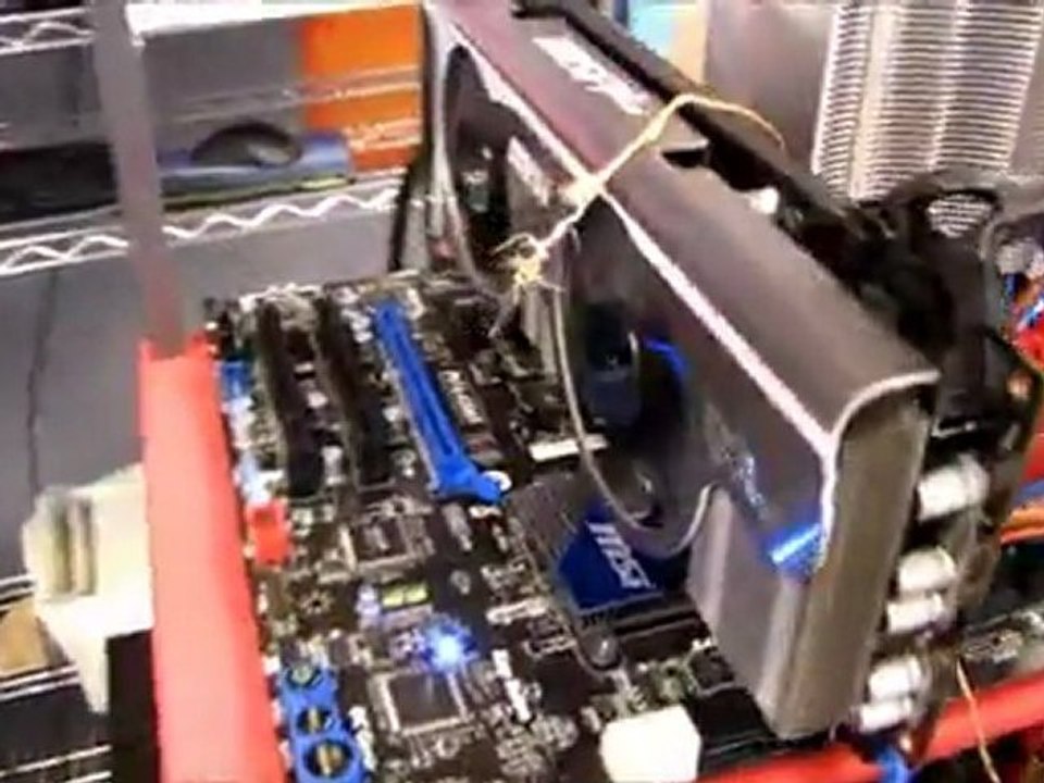 MSI GTX 580 Twin Frozr II vs Reference Card Temp Comparison Linus Tech Tips