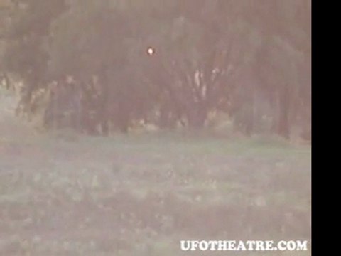 OVNI assez proche boule lumineuse