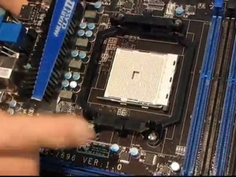 MSI A75MA-G55 A75 FM1 APU Fusion Motherboard Unboxing & First Look Linus Tech Tips