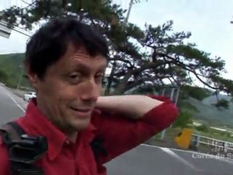 Antoine de Maximy est ivre en Corée du Sud