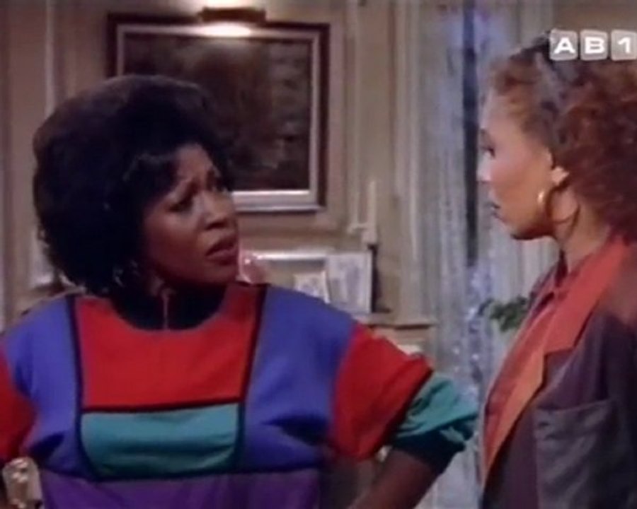 La Vie de Famille S1E14 "Treize à la douzaine"