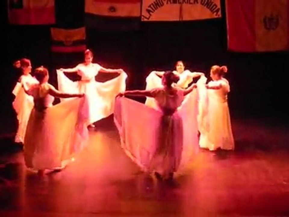 Danses colombiennes  Festival Saint Genis 2011