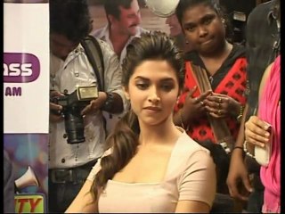 Deepika Padukone Walks Out Of Race 2 - Bollywood News