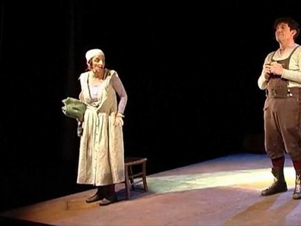 L'Ogrelet - Cie Accademia Perduta (Italie) - Théâtre musical et d'objets - Momix 2012