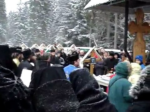 Manastirea Petru Voda - Maicutele de la Diaconesti la Parastasul Parintelui Calciu