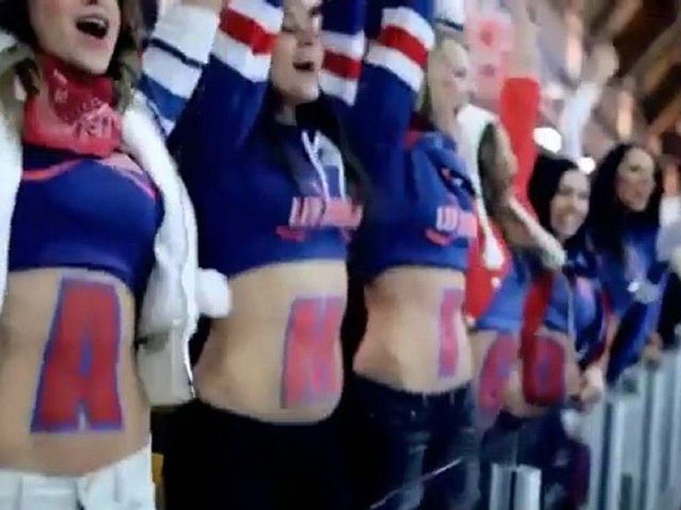 Super Bowl Budweiser Flash Fans Ad 2012 Commercial