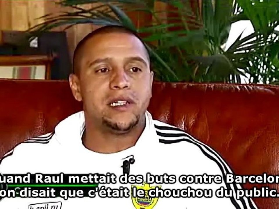 Roberto Carlos derrière Pepe