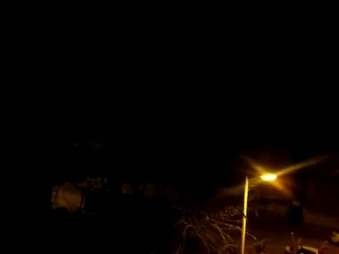 فري برس حماه اطلاق نار كثيف في حي باب قبلي 4 2 2012 فجرا