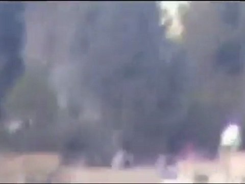 فري برس حماة تمركز الشبيحة على القلعة الاثرية في منتصف مدينة حماه 3 2 2012