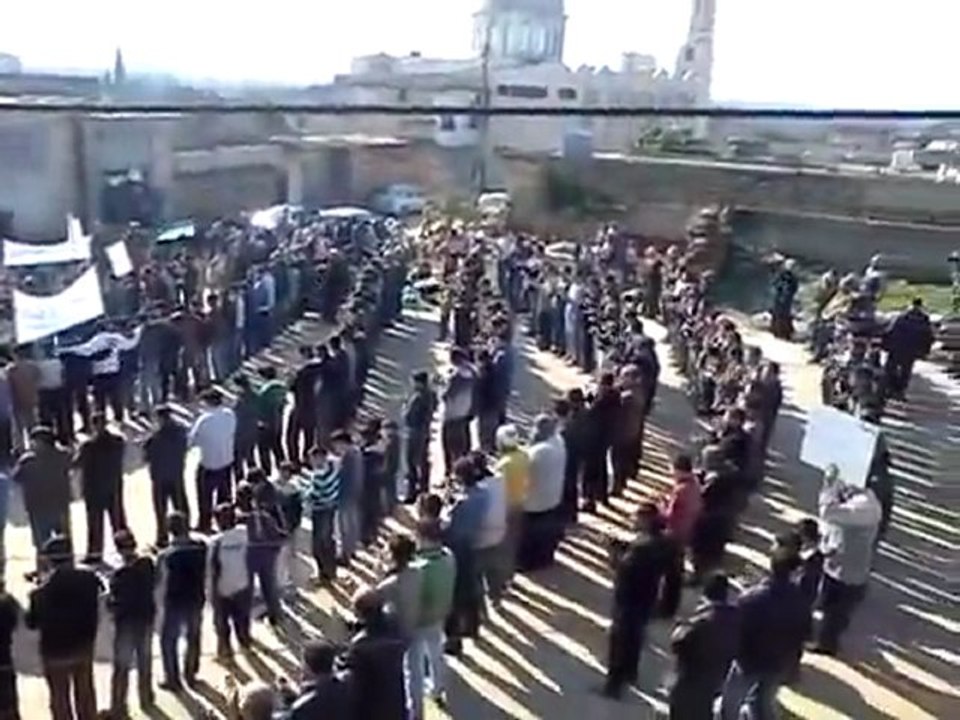 فري برس   جمعة عذرا حماة سامحينا  ادلب اطمة 3 2 2012 ج2