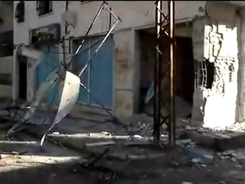 فري برس حمص الرستن اثار الدمار في المدينة بتعليق ممتاز 2 2 2012