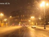 Notte a Roma. Scende la neve