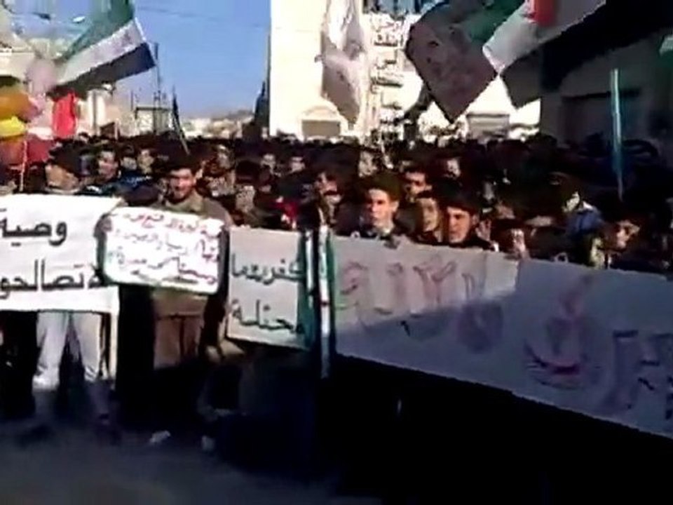 فري برس   ادلب   كفرومة     جمعة عذرا حماة سامحينا 3 2 2012 جـ1