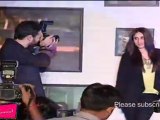 Handsome Imran Khan Takes Images Of Sexy Kareena Kapoor @ First Look Of Movie 
