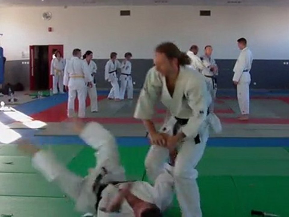 le roseau tai-jitsu démonstration avec armes