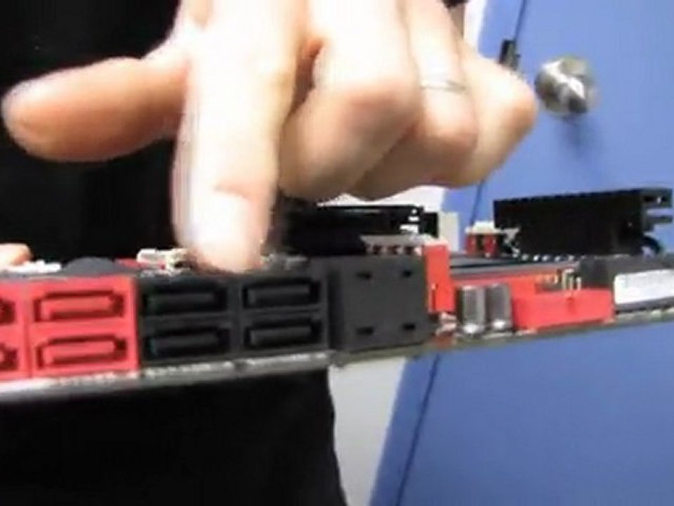 ASUS Rampage IV Extreme LGA2011 SLI Motherboard Unboxing & First Look Linus Tech Tips