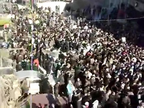 فري برس ريف دمشق داريا تشييع شهداء الحرية والهتاف الموت ولا المذلة 4 2 2012