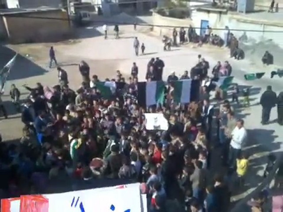 فري برس   ريف حلب كفرنوران جمعة عذرا حماه سامحينا 3 2 2012 ج2