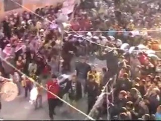 فري برس   حمص باباعمرو تتظاهر نصرة لأهل الخالدية 4 2 2012