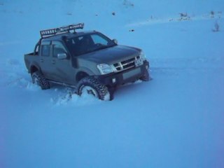 isuzu d max snow