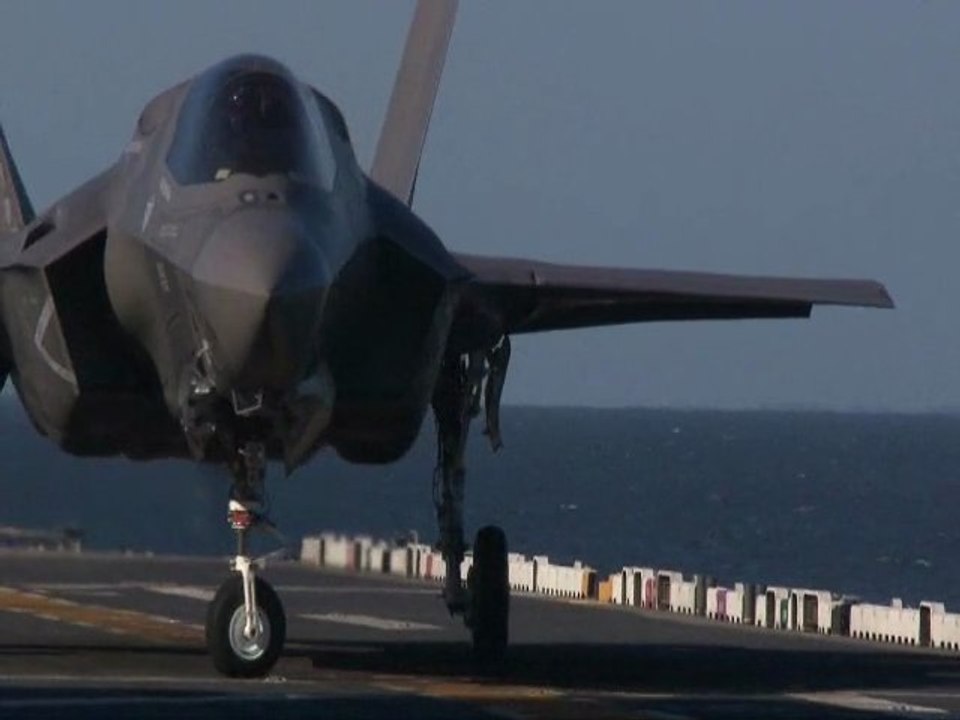 F-35 landing