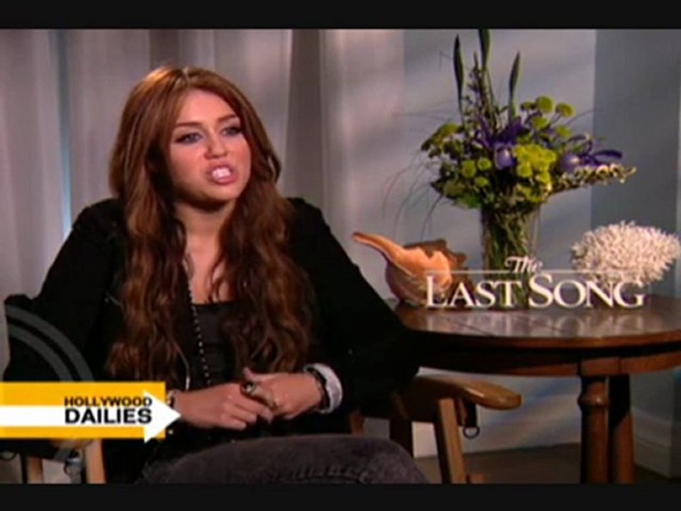 Miley Cyrus 'The Last Song' Hollywood Dailies Interview - 2010
