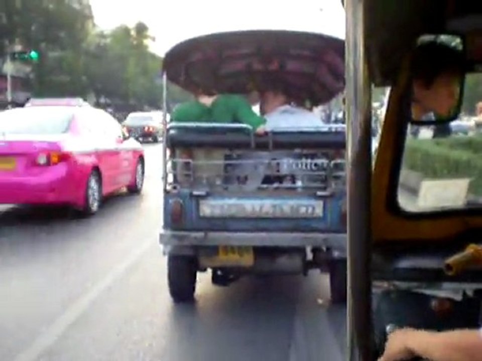 0152 tuk tuk