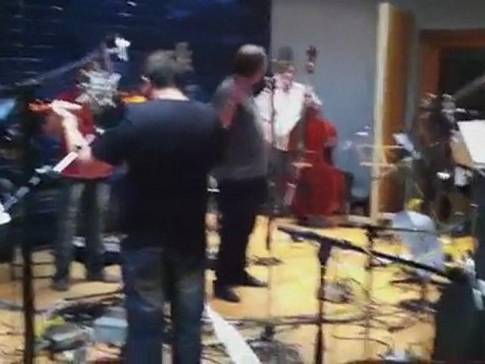 Sherlock Holmes - A Game of Shadows - Featurette Behind The Music