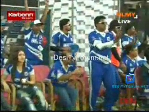Karnataka Bulldozers vs.Kerala Strikers-Kerala Inning Ov 11-12