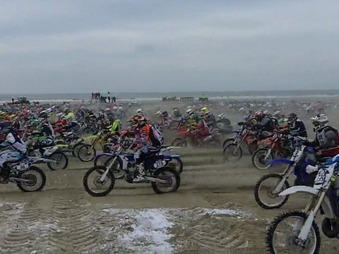 Départ de l'enduropale du Touquet 5 février 2012