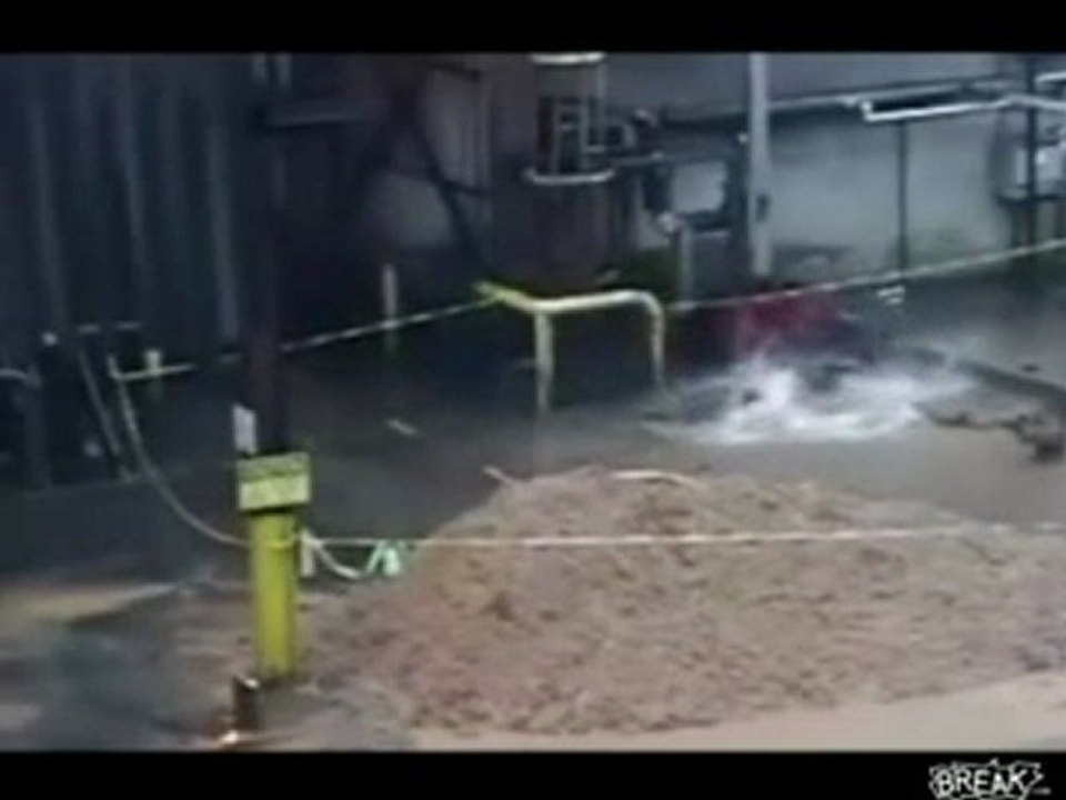 Employé tombe dans l'eau