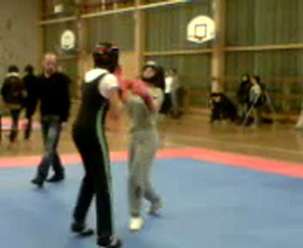 Notre Céline Manchon après avoir fait de son chien Athos un champion c'est a son tour à elle, elle est championne de l'eure de savatte toujours plus de défits pour ce petit bout de nana toute nos félicitation