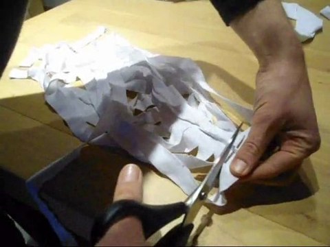 TUTO - DIY - Comment recycler un tee-shirt en pelote à tricoter ou crocheter ?