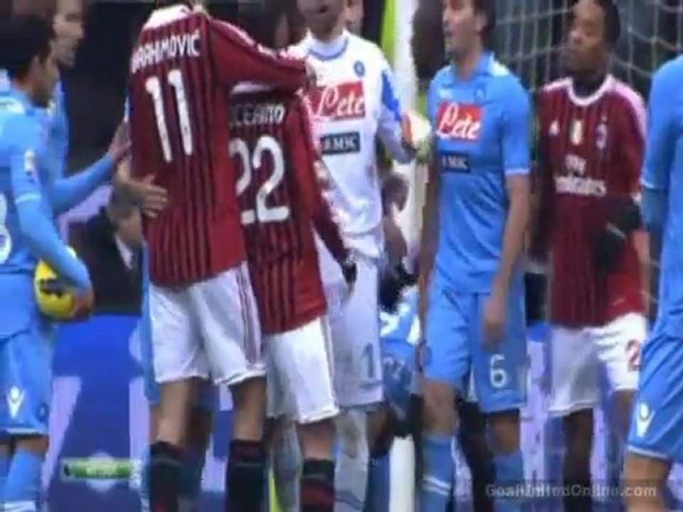 Ibrahimovic sent off vs Napoli for slapping Aronica